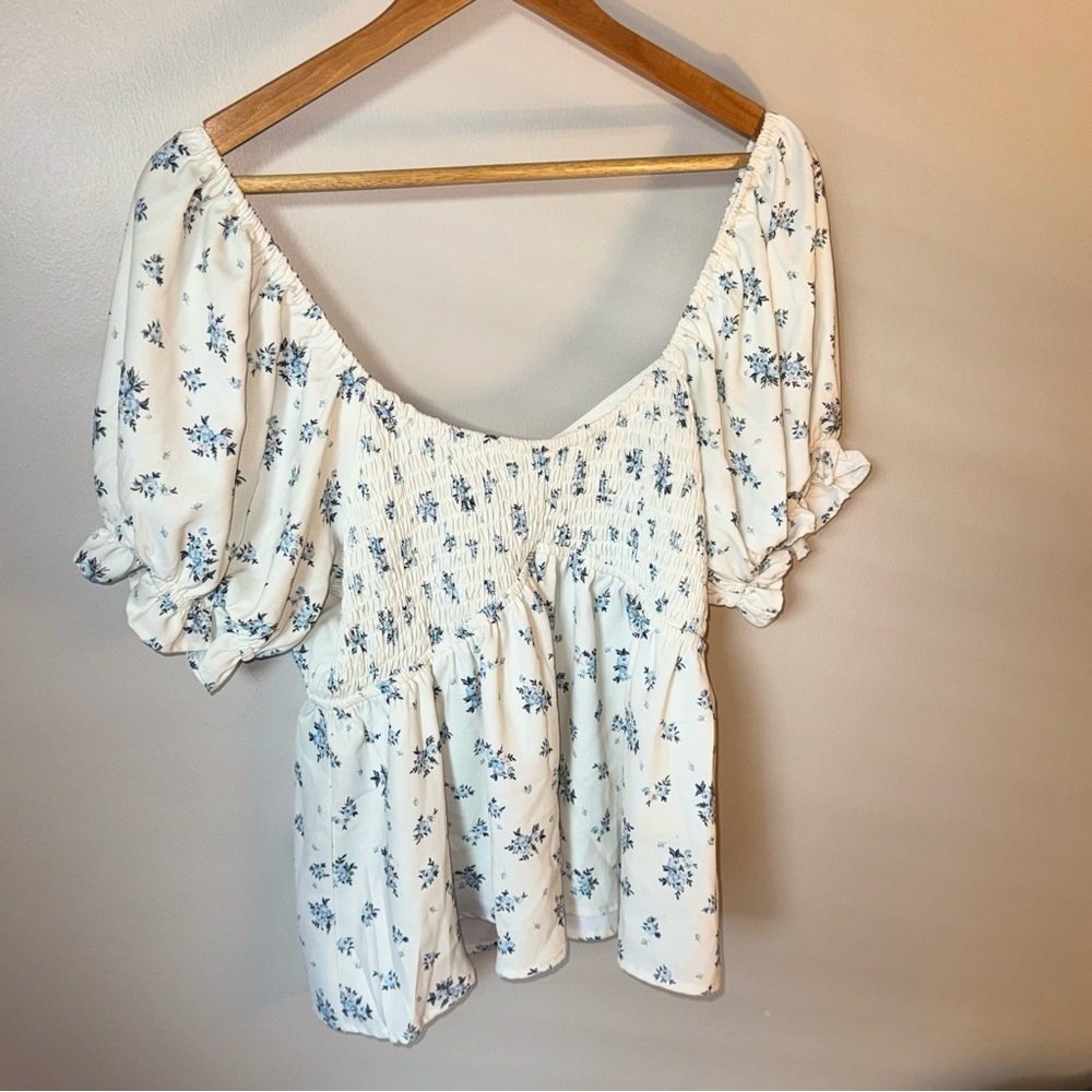 Altar’d State | Floral Puff Sleeve Top - White and Blue floral | Originality - Picture 2 of 5